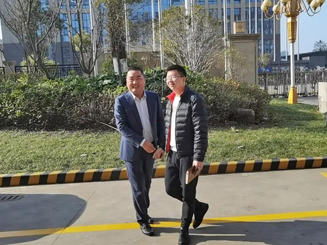 新春伊始，，，，，龙湾区空港管委会向导率队莅临集团走访慰问